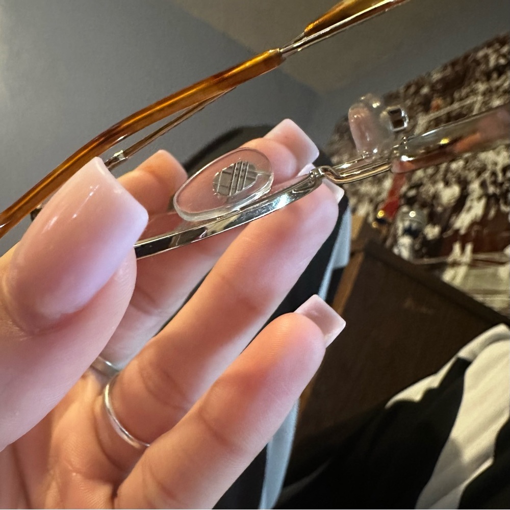 Burberry Glasses - Picture 5 of 9